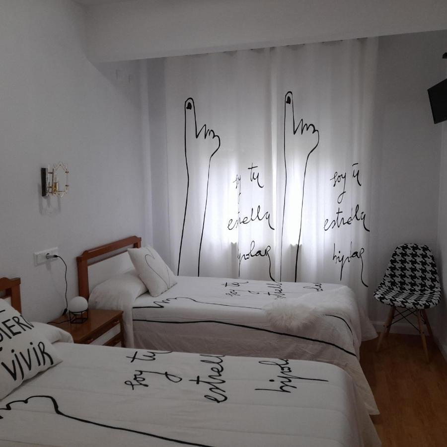 Hostal "Los Chanos El Ruso" Galende Exterior photo